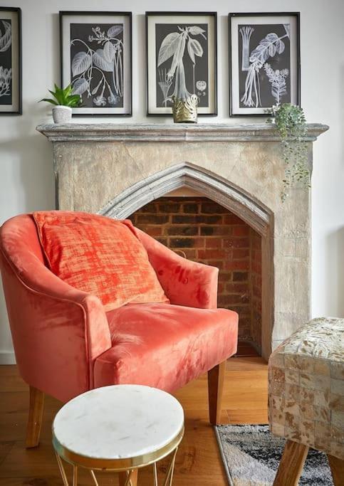 The Chapel Cottage By Ritual Stays Hemel Hempstead Εξωτερικό φωτογραφία