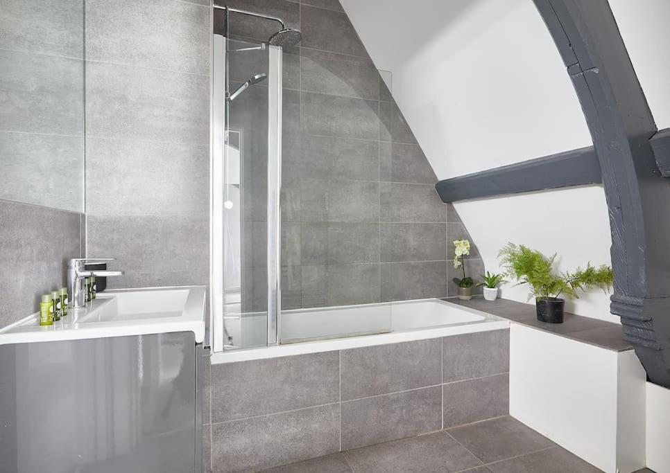 The Chapel Cottage By Ritual Stays Hemel Hempstead Εξωτερικό φωτογραφία